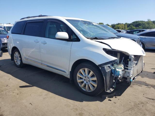 Photo 4 from auction – 2015 TOYOTA SIENNA XLE with VIN 5TDDK3DC7FS094322