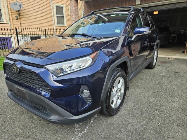 Photo 2 from auction – 2021 TOYOTA RAV4 XLE with VIN 2T3W1RFV5MW154042