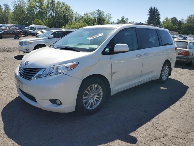 TOYOTA SIENNA XLE 2017 with VIN 5TDYZ3DC4HS894530 - Photo from auction