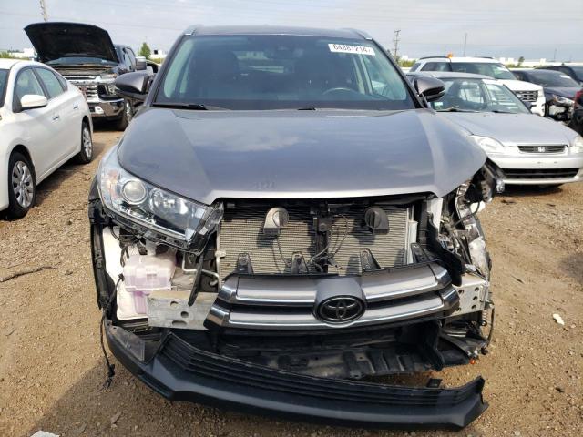 Photo 5 from auction – 2018 TOYOTA HIGHLANDER with VIN 5TDDZRFHXJS865405