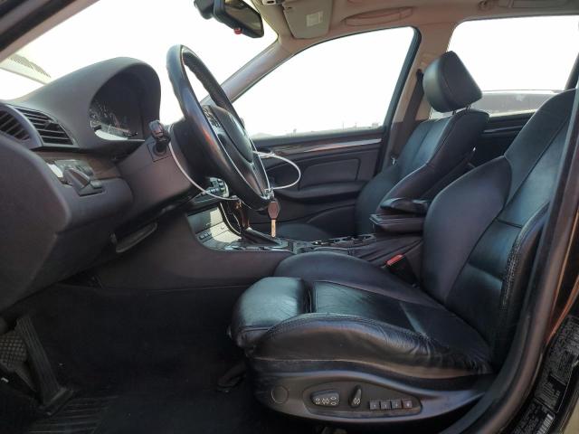 Photo 7 from auction – 2003 BMW 325 IT with VIN WBAEN33423PC11932