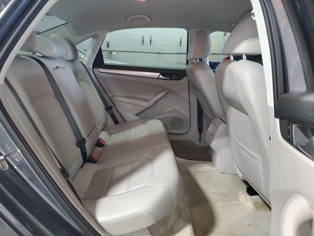 Photo 10 from auction – 2015 VOLKSWAGEN PASSAT S with VIN 1VWAS7A35FC120221