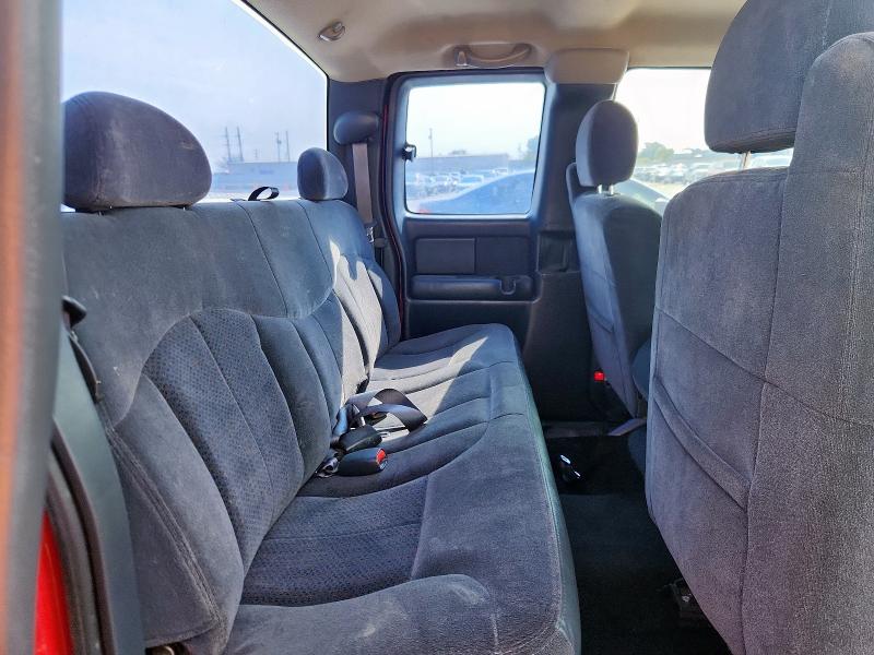 Photo 10 from auction – 2002 CHEVROLET SILVERADO with VIN 2GCEC19V521370353