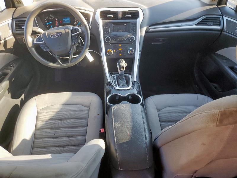 Photo 8 from auction – 2016 FORD FUSION S with VIN 3FA6P0G71GR327418
