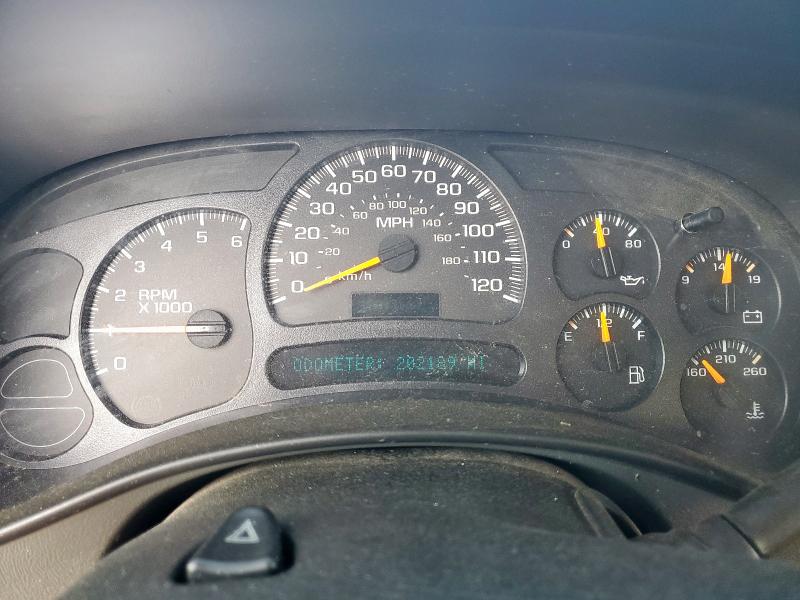 Photo 9 from auction – 2005 CHEVROLET AVALANCHE with VIN 3GNEC12Z95G268845