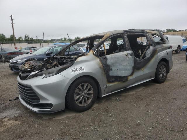Photo 1 from auction – 2021 TOYOTA SIENNA LE with VIN 5TDKRKEC4MS068009