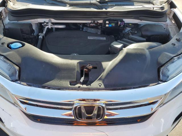 Photo 11 from auction – 2019 HONDA PILOT TOUR with VIN 5FNYF6H94KB071097