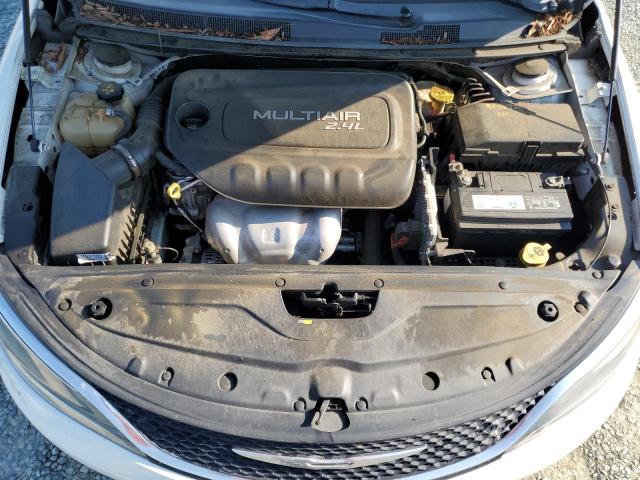 Photo 11 from auction – 2015 CHRYSLER 200 LIMITE with VIN 1C3CCCAB3FN734766