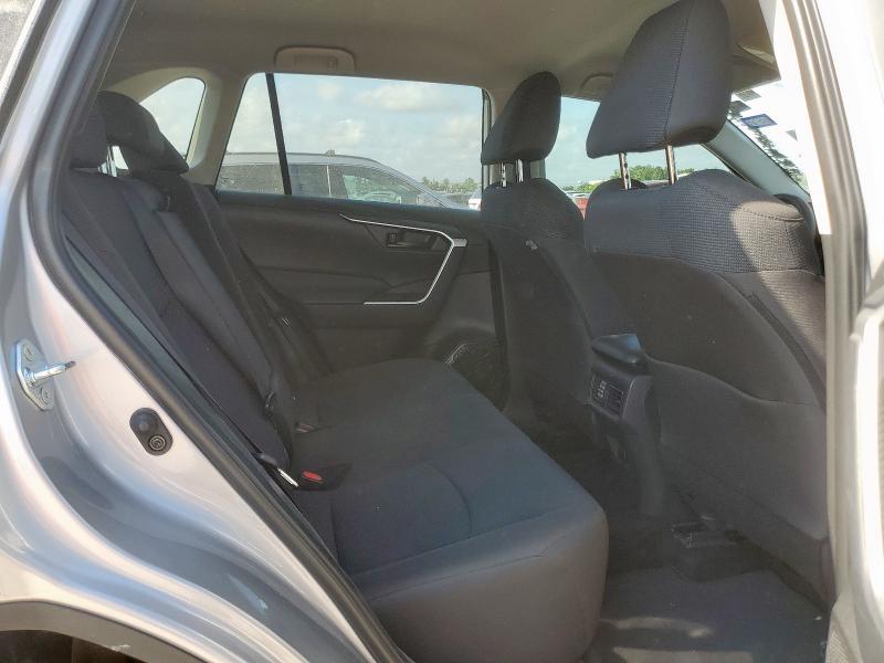 Photo 11 from auction – 2025 TOYOTA RAV4 LE with VIN 2T3H1RFV3SC318606