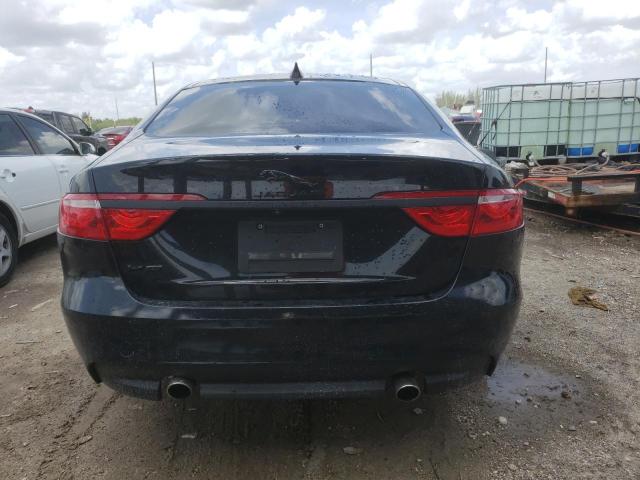 Photo 6 from auction – 2018 JAGUAR XF PREMIUM with VIN SAJBD4FX4JCY56590
