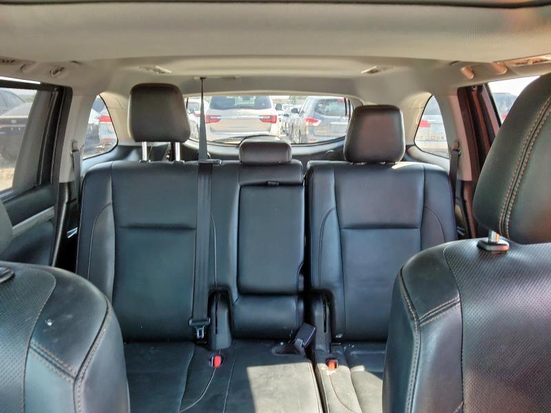 Photo 10 from auction – 2018 TOYOTA HIGHLANDER with VIN 5TDDZRFH1JS864210