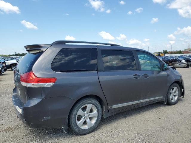 Photo 3 from auction – 2013 TOYOTA SIENNA LE with VIN 5TDKK3DC0DS332046