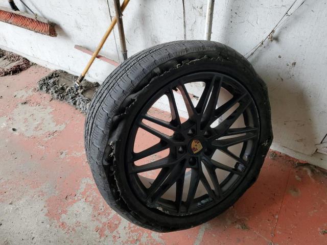 Photo 13 from auction – 2024 PORSCHE CAYENNE S with VIN WP1AL2AY1RDA32200