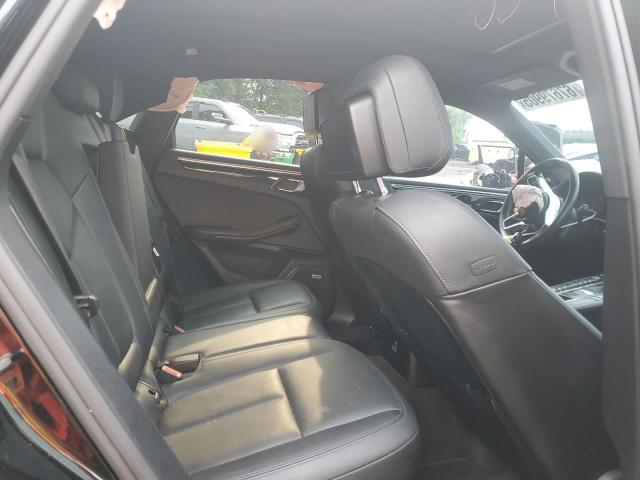 Photo 10 from auction – 2019 PORSCHE MACAN with VIN WP1AA2A59KLB02968