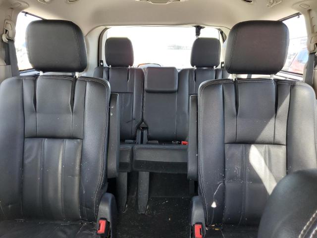Photo 10 from auction – 2016 CHRYSLER TOWN & COU with VIN 2C4RC1BG0GR159714