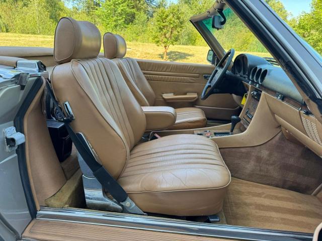 Photo 5 from auction – 1986 MERZ 560 SL with VIN WDBBA48DXGA049293