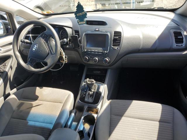 Photo 8 from auction – 2018 KIA FORTE LX with VIN 3KPFL4A77JE190828