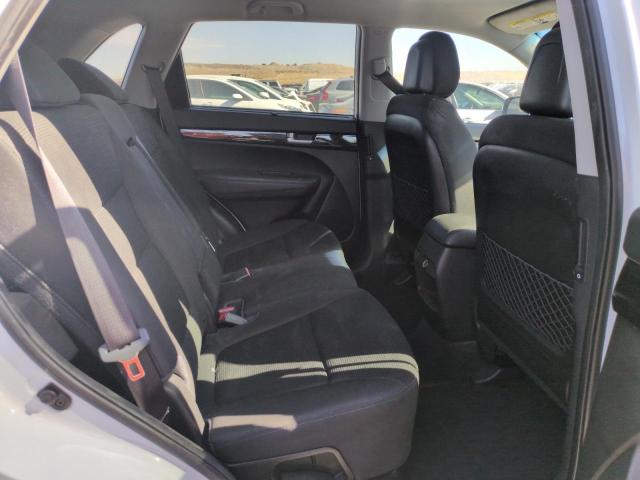 Photo 10 from auction – 2014 KIA SORENTO LX with VIN 5XYKT3A60EG449880