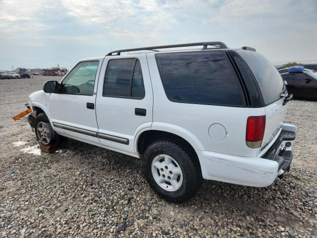 Photo 2 from auction – 2000 CHEVROLET BLAZER with VIN 1GNDT13W5YK222507