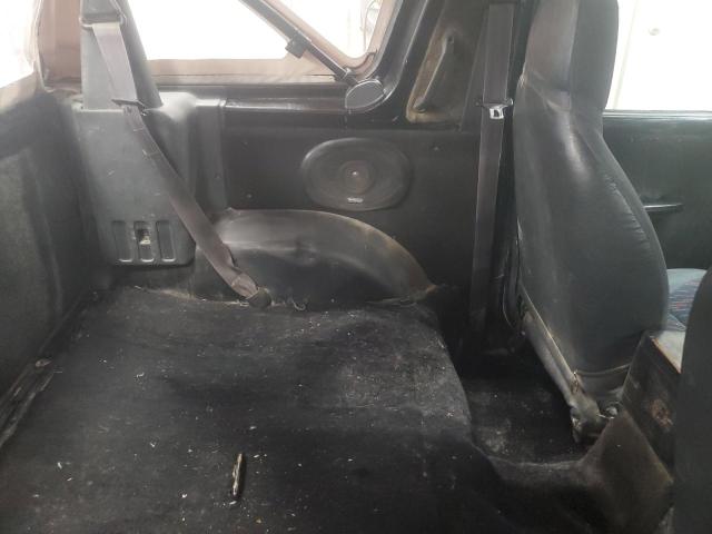 Photo 10 from auction – 1994 GEO TRACKER with VIN 2CNBJ18U5R6919981