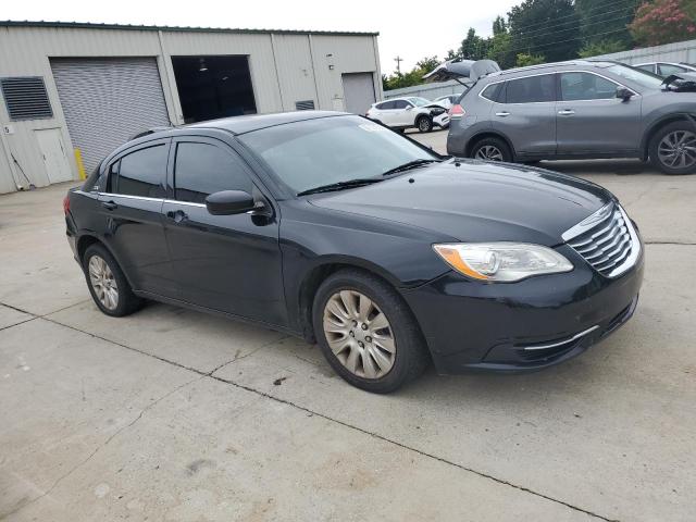 Photo 4 from auction – 2014 CHRYSLER 200 LX with VIN 1C3CCBAB2EN211523