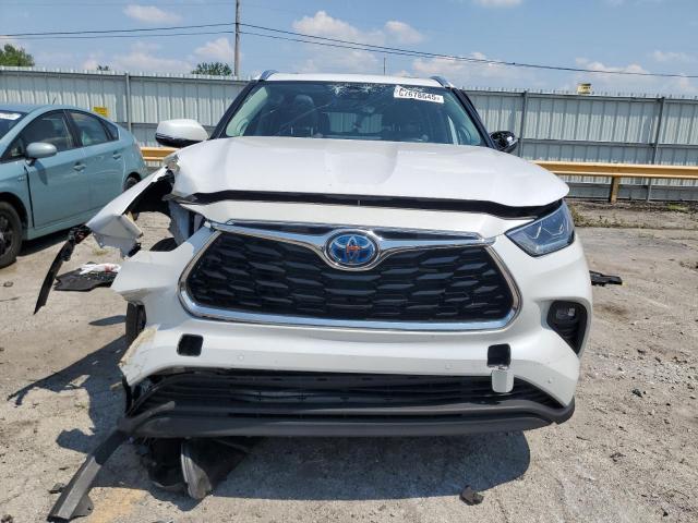Photo 5 from auction – 2023 TOYOTA HIGHLANDER with VIN 5TDXBRCH9PS121177