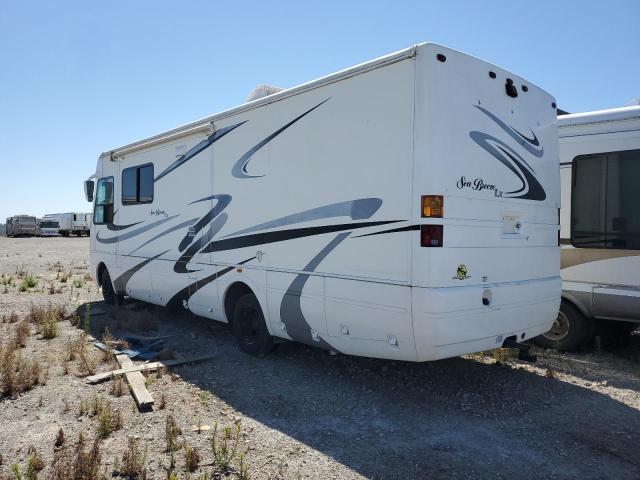 Photo 3 from auction – 2005 WORKHORSE CUSTOM CHASSIS MOTORHOME with VIN 5B4MP67G753404301
