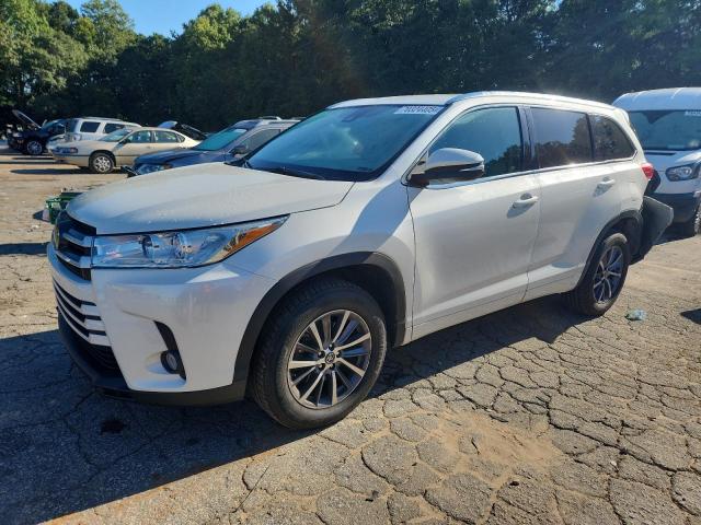 TOYOTA HIGHLANDER 2017 with VIN 5TDKZRFH6HS525315 - Photo from auction