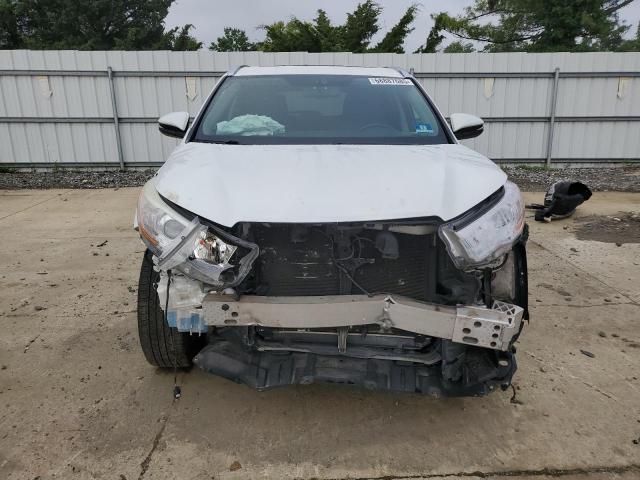 Photo 5 from auction – 2016 TOYOTA HIGHLANDER with VIN 5TDJKRFH4GS243883