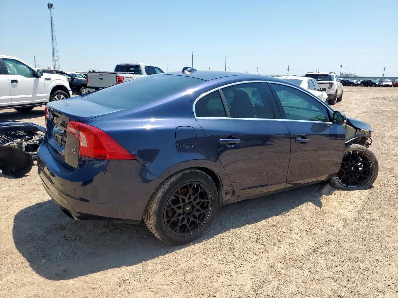 Photo 3 from auction – 2015 VOLVO S60 PLATIN with VIN YV140MFM0F2336709