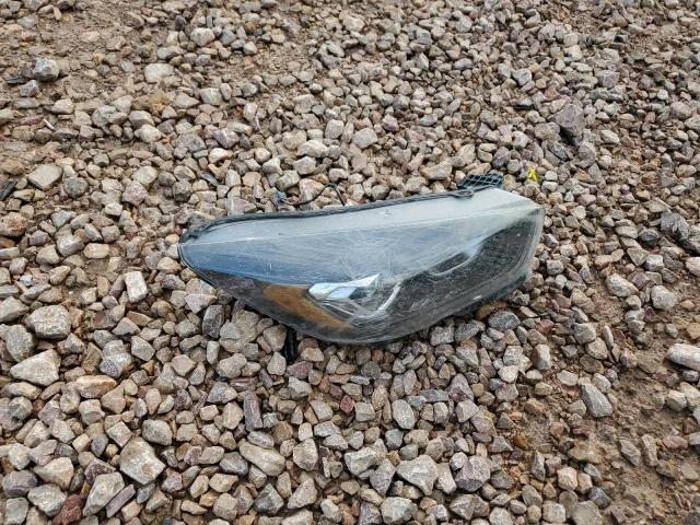 Photo 13 from auction – 2017 FORD ESCAPE TITANIUM with VIN 1FMCU9J91HUD60350