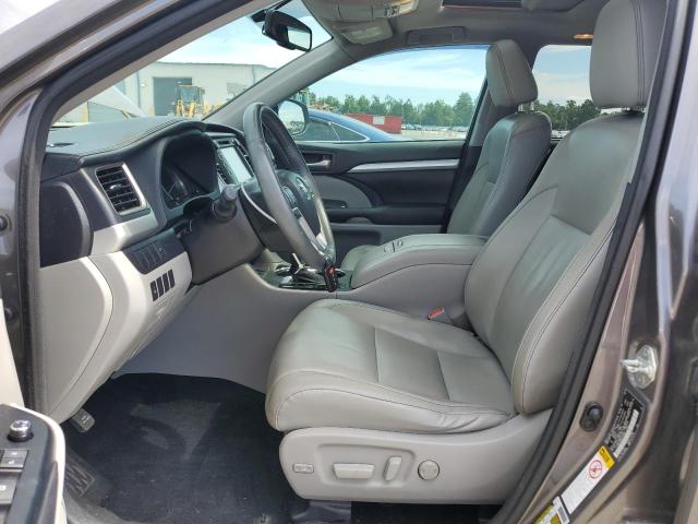 Photo 7 from auction – 2016 TOYOTA HIGHLANDER with VIN 5TDKKRFH9GS158946