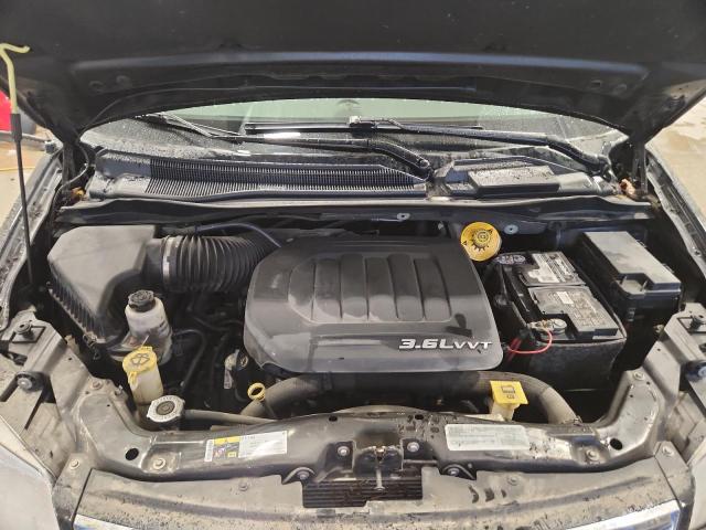 Photo 12 from auction – 2016 CHRYSLER TOWN & COU with VIN 2C4RC1BG5GR126644