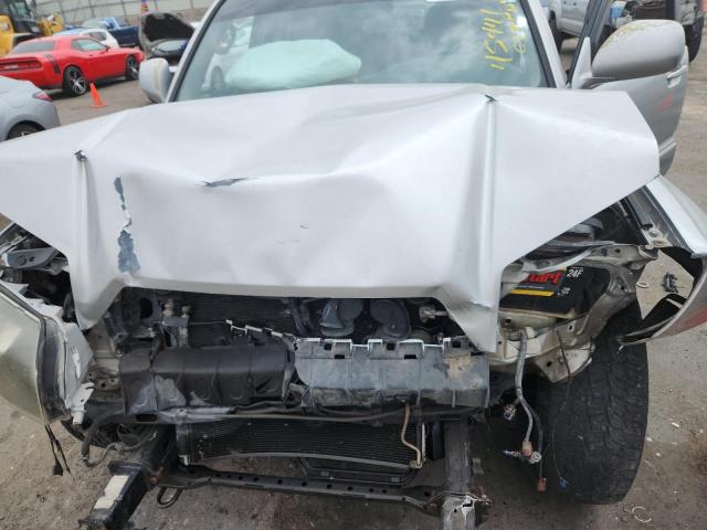 Photo 12 from auction – 2003 TOYOTA 4RUNNER LIMITED with VIN JTEZT17R830010896