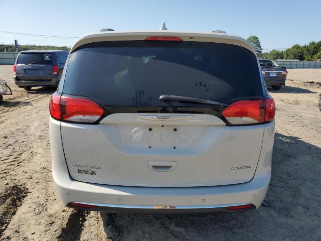 Photo 6 from auction – 2017 CHRYSLER PACIFICA LIMITED with VIN 2C4RC1GG4HR670367