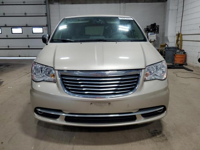 Photo 5 from auction – 2015 CHRYSLER TOWN & COU with VIN 2C4RC1CG2FR698400