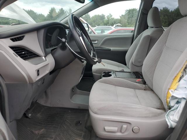 Photo 7 from auction – 2017 TOYOTA SIENNA LE with VIN 5TDKZ3DC5HS819776