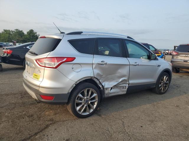 Photo 3 from auction – 2016 FORD ESCAPE SE with VIN 1FMCU9GX5GUA17271