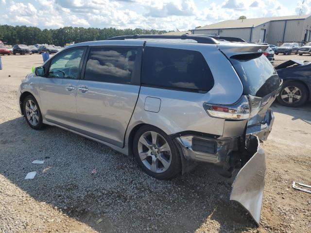 Photo 2 from auction – 2013 TOYOTA SIENNA SPORT with VIN 5TDXK3DC8DS384370