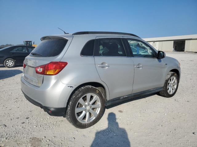 Photo 3 from auction – 2015 MITSUBISHI OUTLANDER with VIN 4A4AP4AW7FE035908