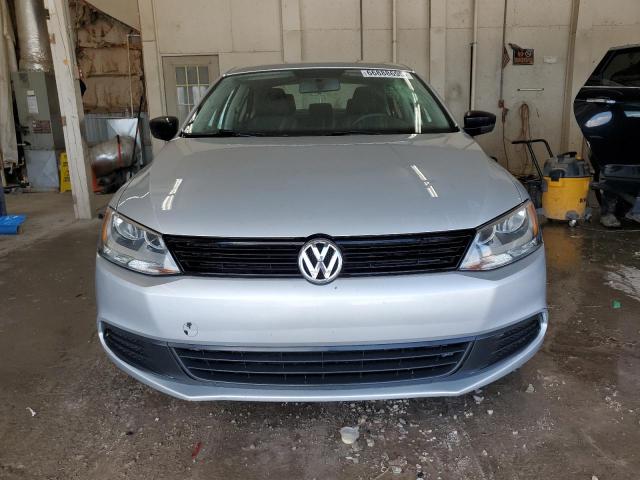 Photo 5 from auction – 2014 VOLKSWAGEN JETTA BASE with VIN 3VW2K7AJ6EM208078