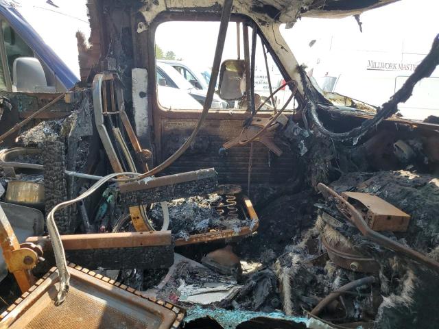Photo 5 from auction – 1987 CHEVROLET G30 with VIN 2GBJG31M3H4111065