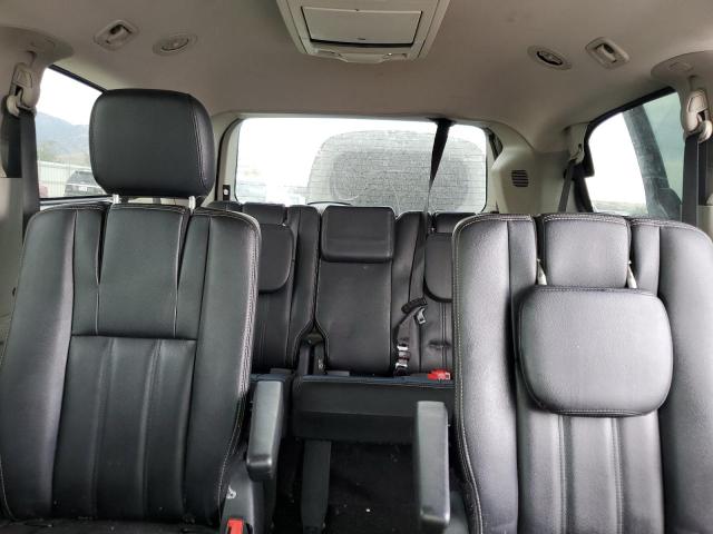 Photo 10 from auction – 2016 CHRYSLER TOWN & COU with VIN 2C4RC1BG9GR290110