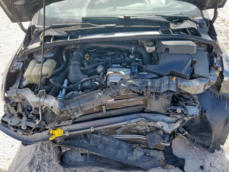 Photo 12 from auction – 2017 FORD FOCUS SE with VIN 1FADP3FE3HL303341