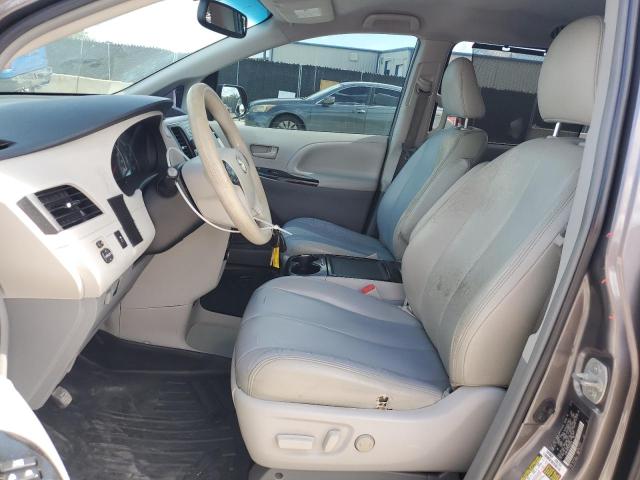 Photo 7 from auction – 2013 TOYOTA SIENNA LE with VIN 5TDKK3DC5DS328218