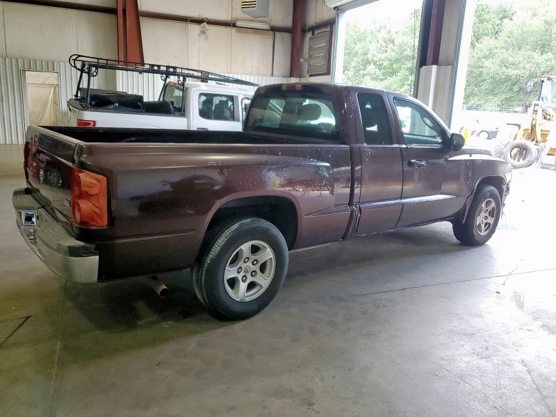 Photo 3 from auction – 2005 DODGE DAKOTA SLT with VIN 1D7HE42N35S126391