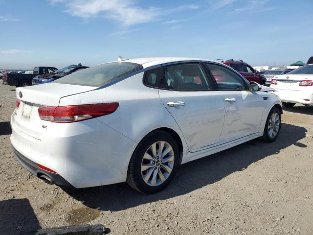 Photo 3 from auction – 2018 KIA OPTIMA EX with VIN 5XXGU4L31JG233935