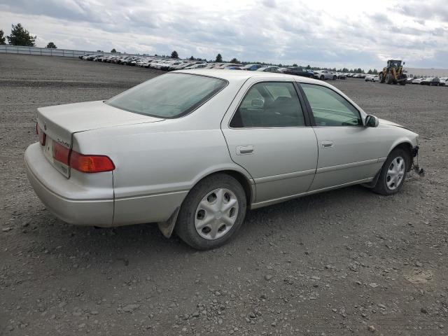 Photo 3 from auction – 2001 TOYOTA CAMRY CE with VIN JT2BG22K010600624