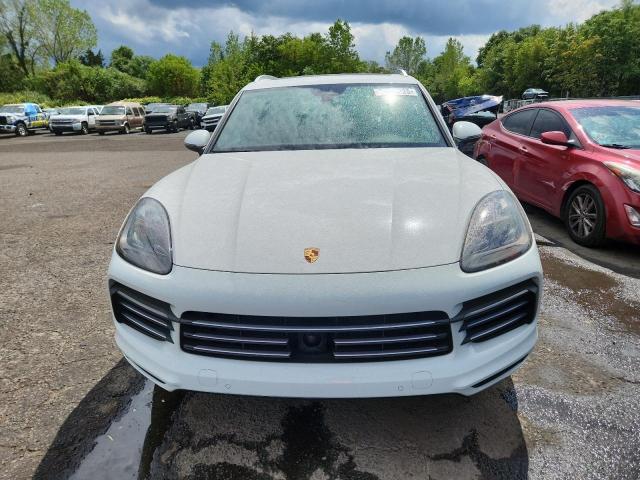Photo 5 from auction – 2019 PORSCHE CAYENNE S with VIN WP1AB2AY3KDA64932