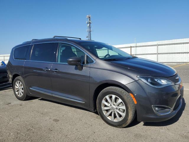 Photo 4 from auction – 2019 CHRYSLER PACIFICA TOURING L with VIN 2C4RC1BG8KR526285